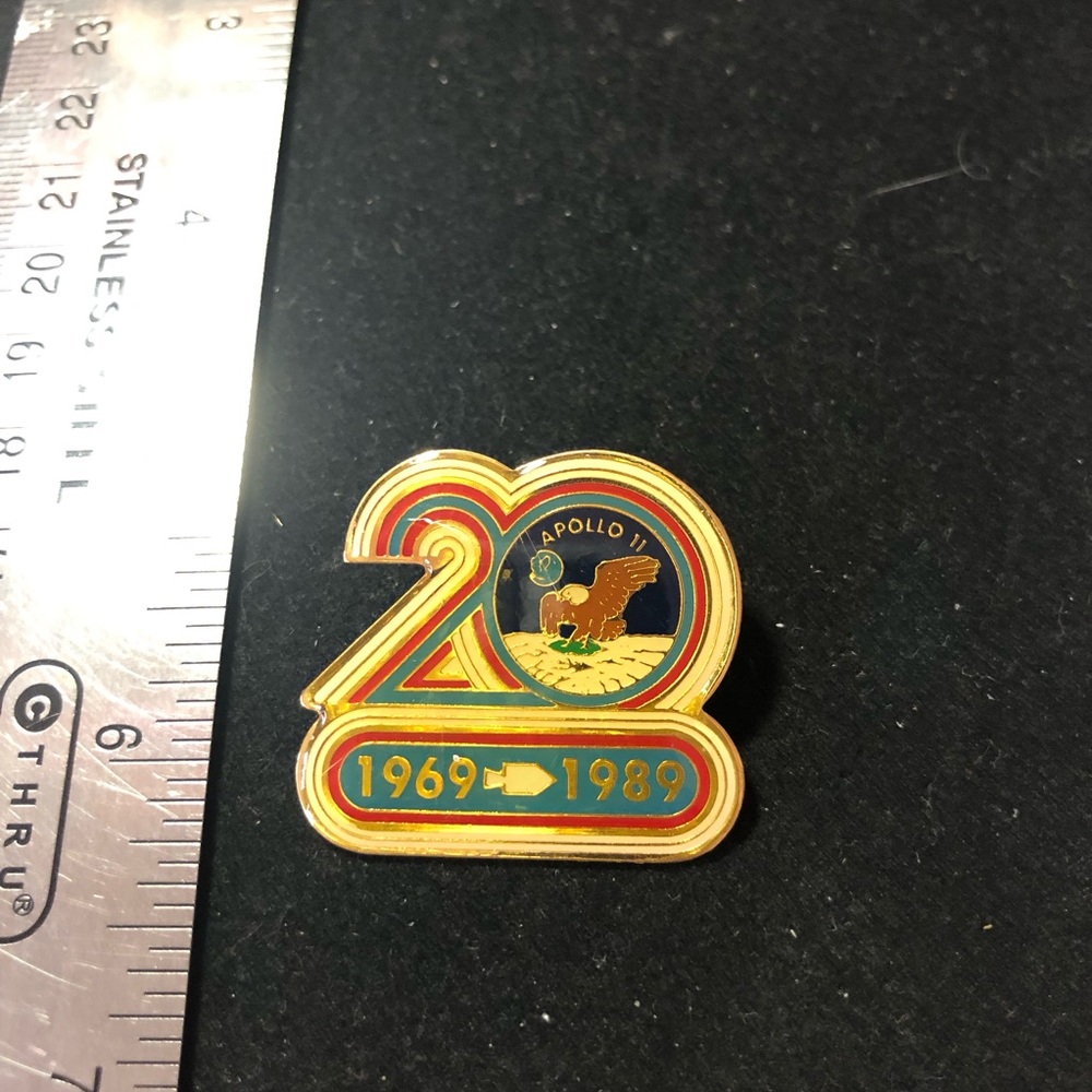 NASA Apollo 11 20th anniversary 1969-1989 enamel lapel pin
